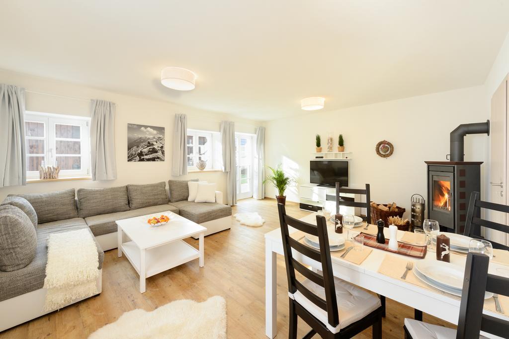 "Viktoria Apartments" - Annehmlichkeiten Von 4-Sterne Familien-Und Wellnesshotel Viktoria Koennen Mitgenutzt Werden Oberstdorf Bilik gambar