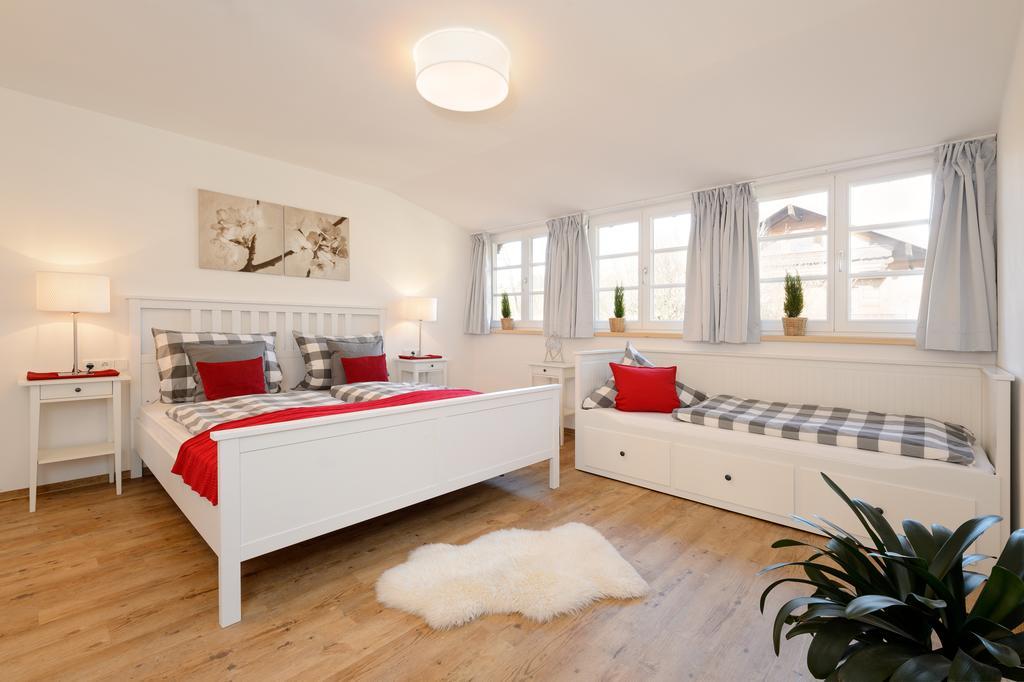 "Viktoria Apartments" - Annehmlichkeiten Von 4-Sterne Familien-Und Wellnesshotel Viktoria Koennen Mitgenutzt Werden Oberstdorf Bilik gambar